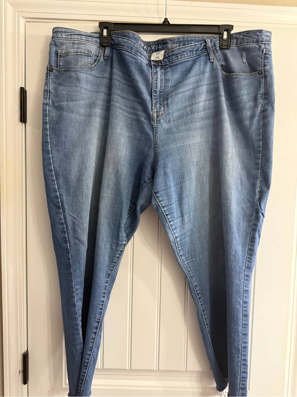 Ava & Viv Crop Jeans